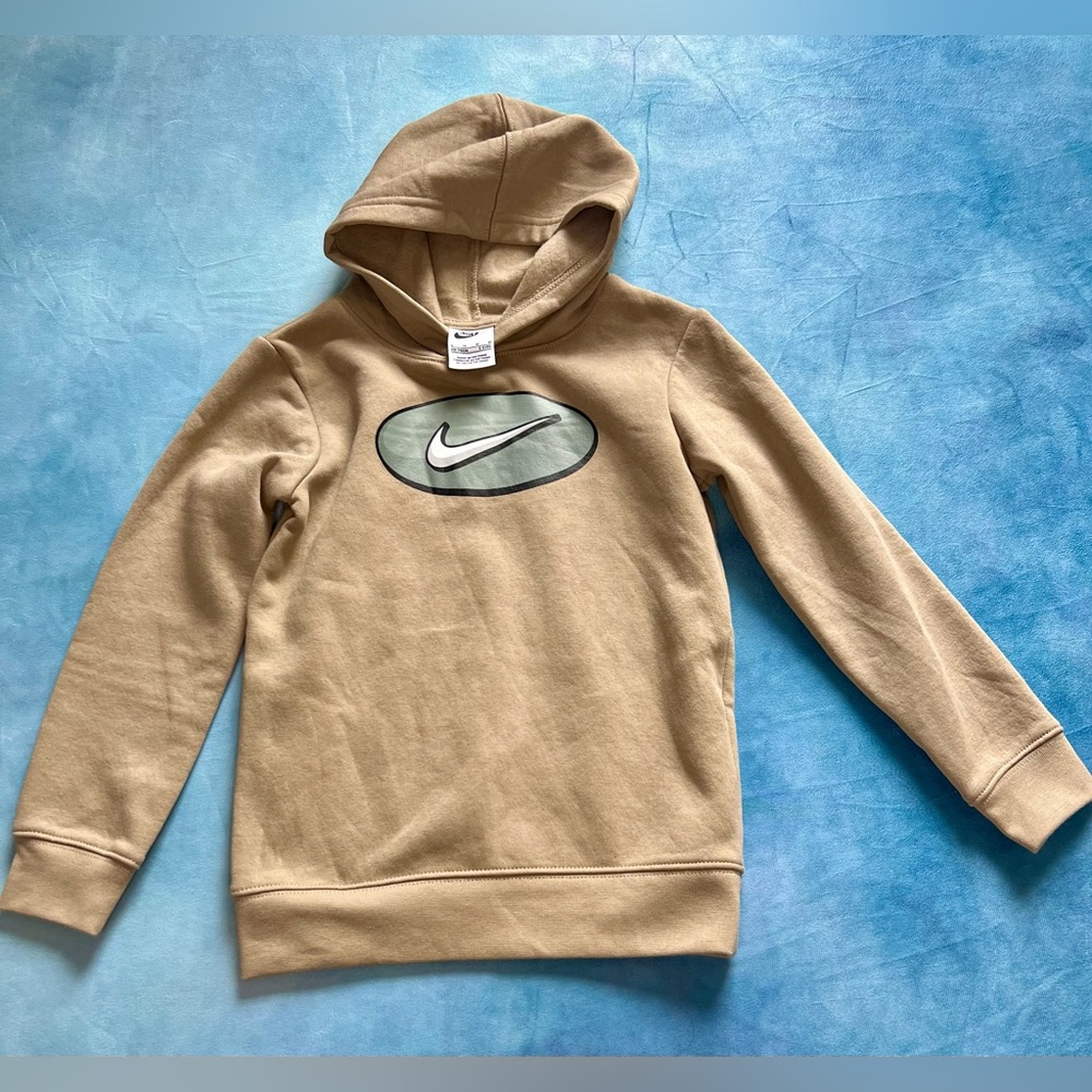 Boys size 5T Nike hoodie